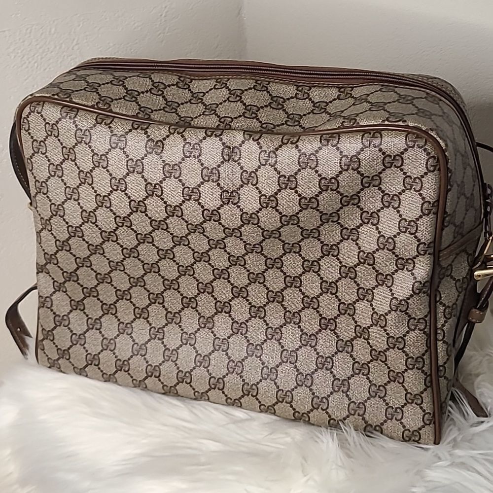 💯 Authentic Gucci Handbag with Cherryline 🍀 - Picture 6 of 13
